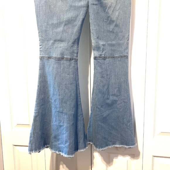 Forever 21-NWT-Traffic Jeans Wear-Sz 13.-Stretch Denim Long Bell Bottom-Distress - Picture 7 of 14